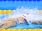 詹姆斯遭遇三持续失利，巴塞罗那教练压力巨大！全场沸腾不已