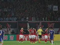 关于势均力敌！天津泰达对阵名古屋鲸惊心一幕的信息